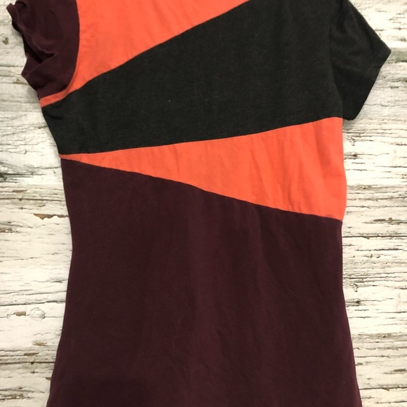 Oxygen Color Block tee w/ right lower side ruched - Picture 3 of 5
